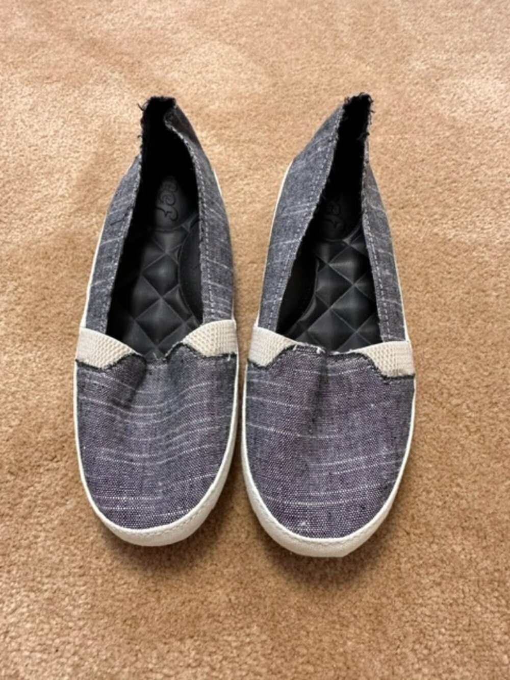 NWOT Reef Slip On Ballet Flats Boho Grey Frayed Canvas Women’s Size 6